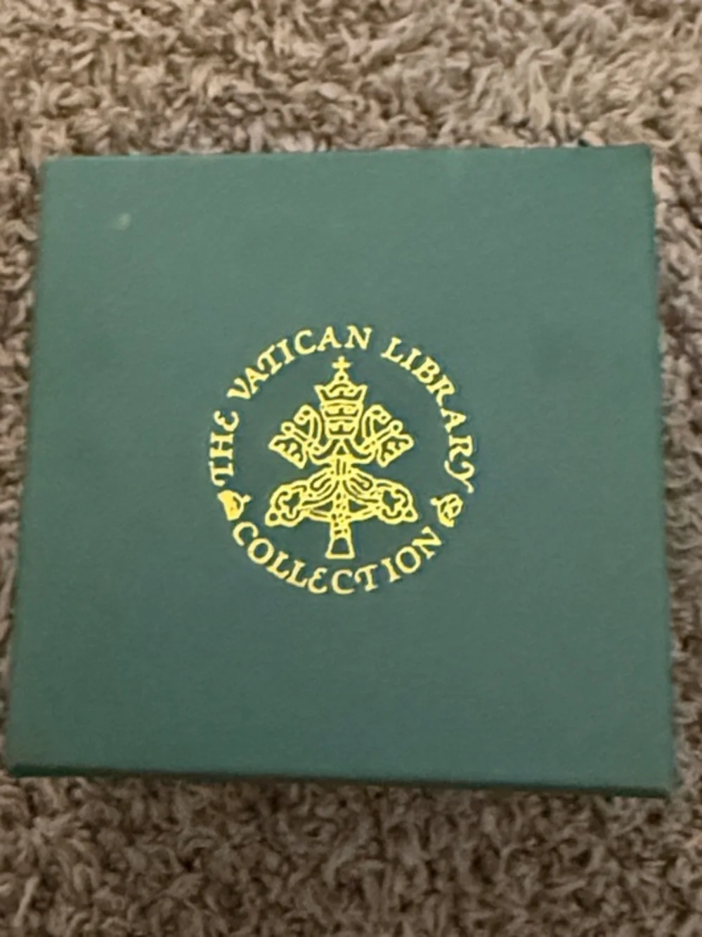 Vintage Vatican Library Collection Gold Maltese Cross Brooch Pin IOB in orig box